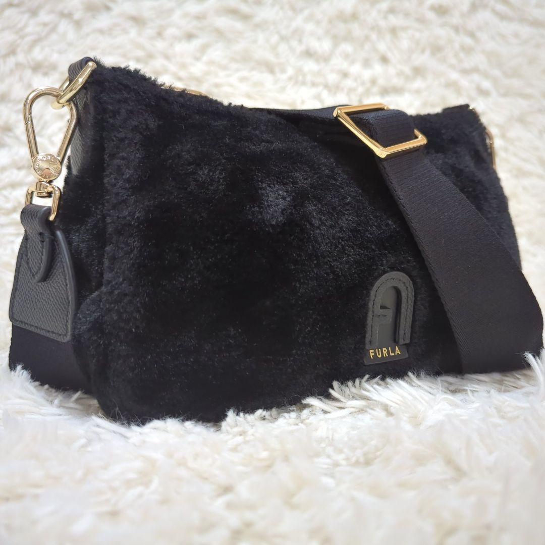 現行 FURLA ATENA S CROSSBODY ショルダーバッグ 黒