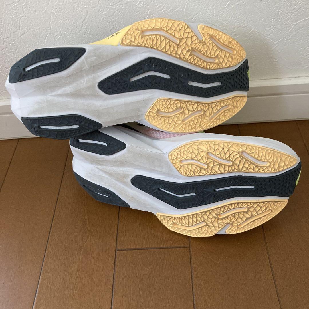 スパイク・シューズ New Balance   FuelCell Rebel v4 23.5