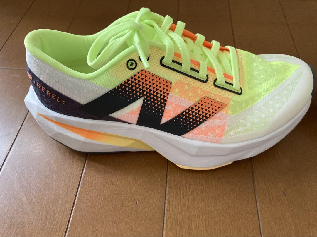 スパイク・シューズ New Balance   FuelCell Rebel v4 23.5