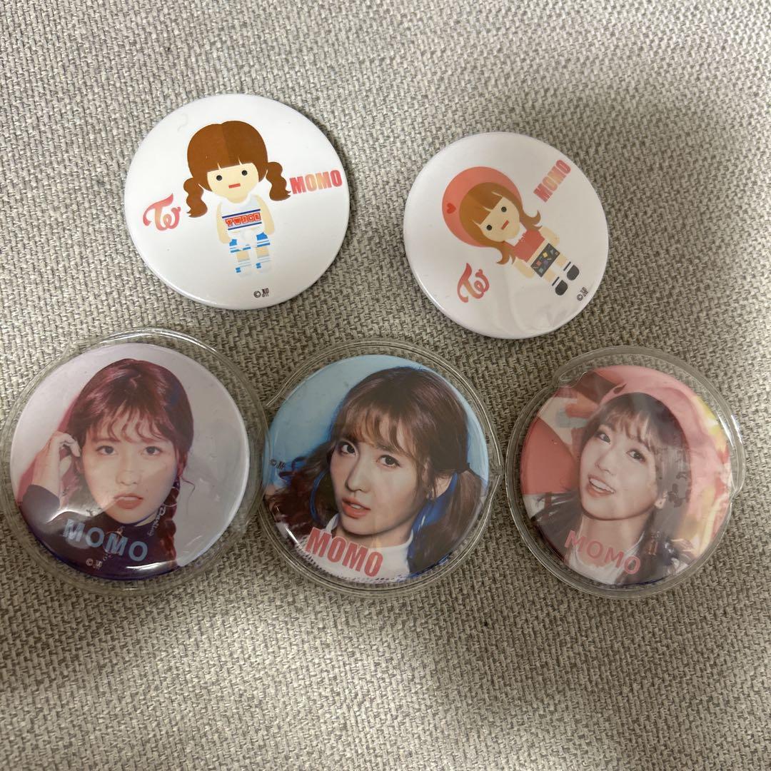 twice モモ　109 缶バッジセット