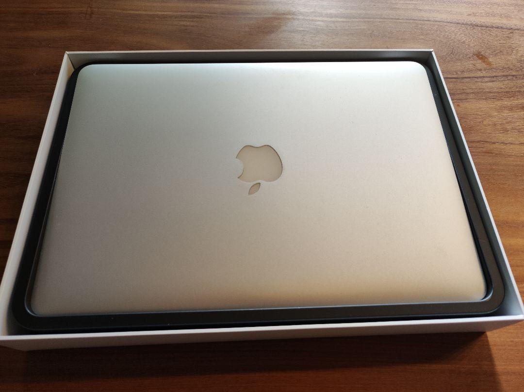 あります MacbookAir 13-inch 2017 128GB JNRyv-m13438945782 キズは
