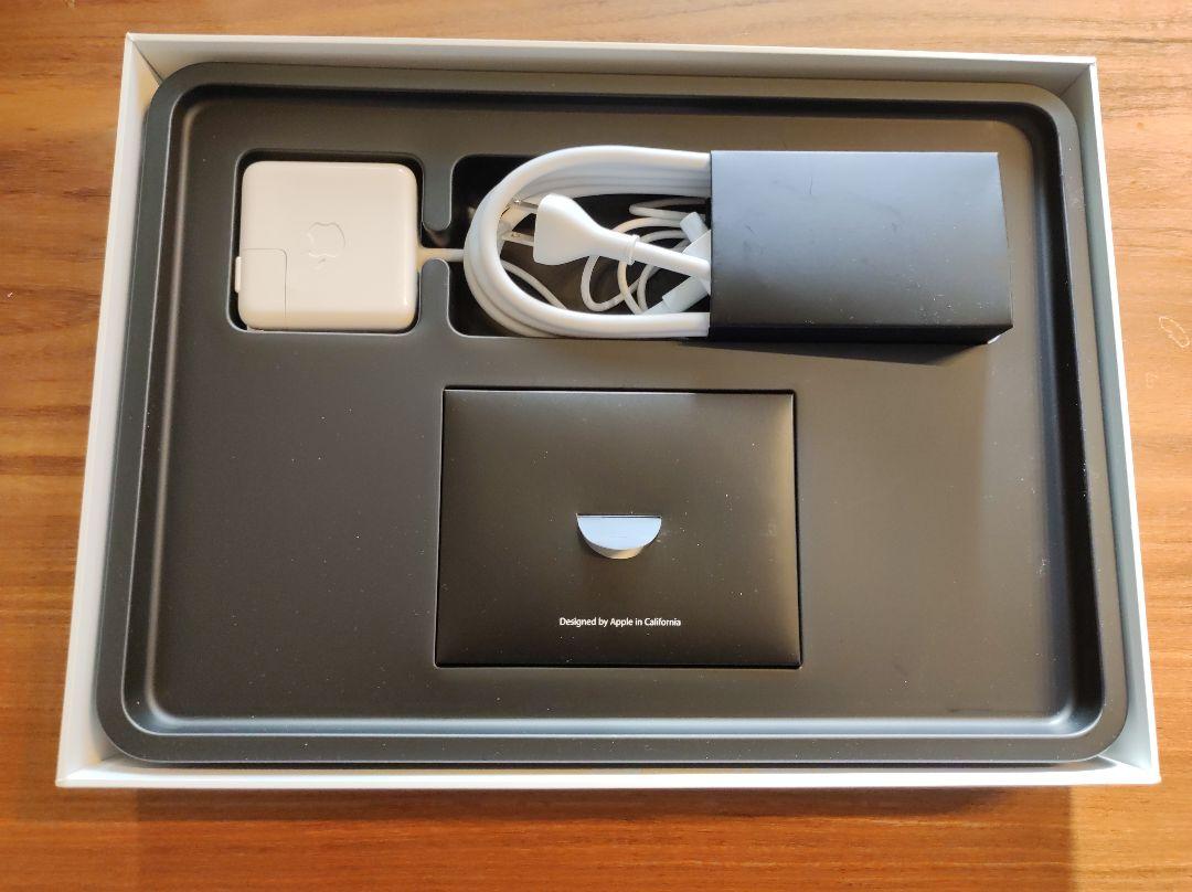 あります MacbookAir 13-inch 2017 128GB JNRyv-m13438945782 キズは