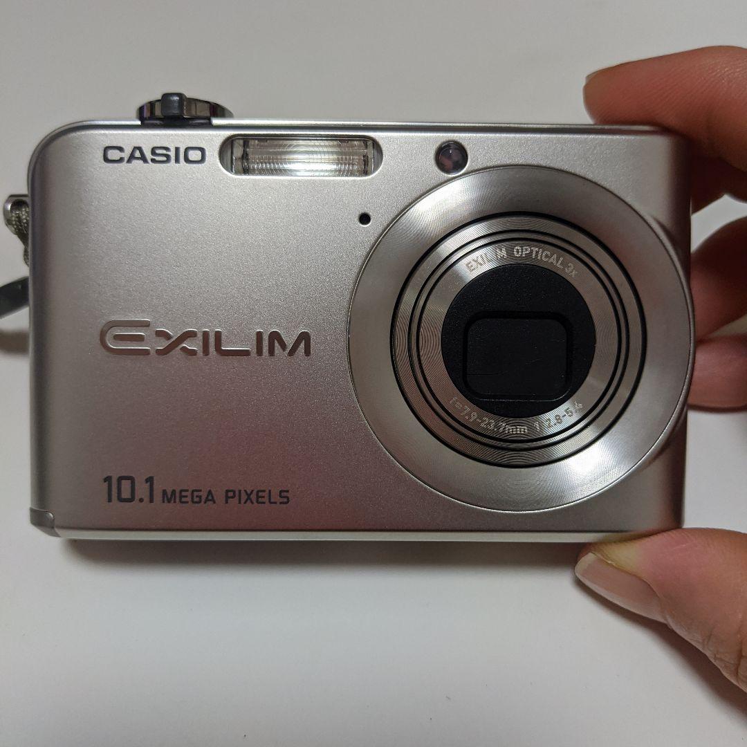 デジタルカメラ casio exilim
