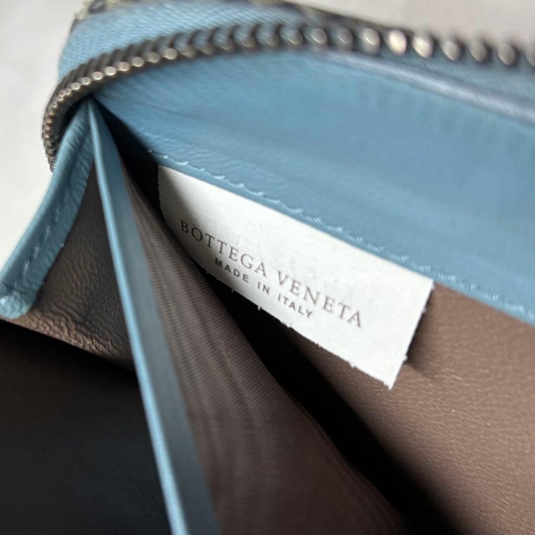 【美品　希少】　ボッテガヴェネタ　パイソン　花柄　刺繍　長財布　イントレチャート