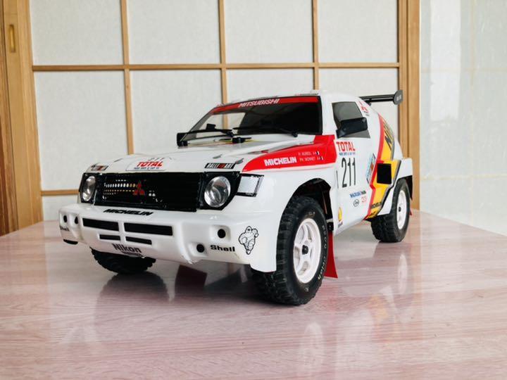 1/10 RC京商パリダカ・パジェロ