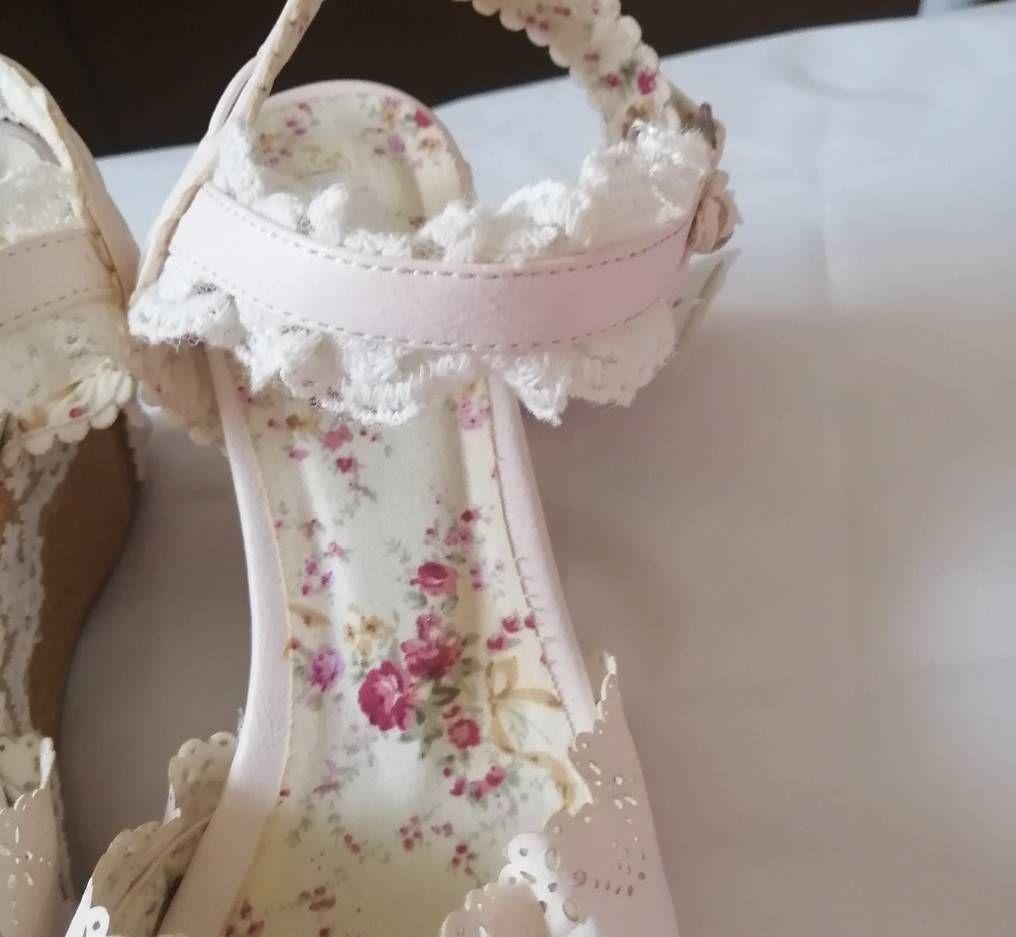 00s 希少 LIZLISA 厚底レースフリルリボンサンダル 姫カジ 00s 希少 LIZLISA 厚底レースフリルリボンサンダル 姫カジ