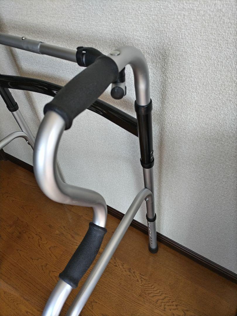 【美品】歩行器　現地引き渡し　補助