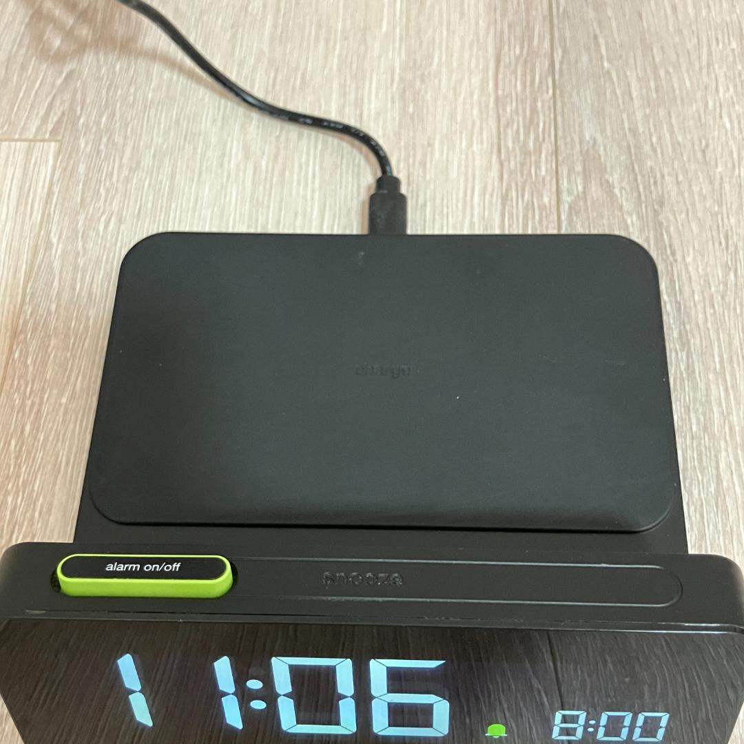 BRAUN ブラウン BC21B 目覚まし時計 ワイヤレス充電 黒 置き時計
