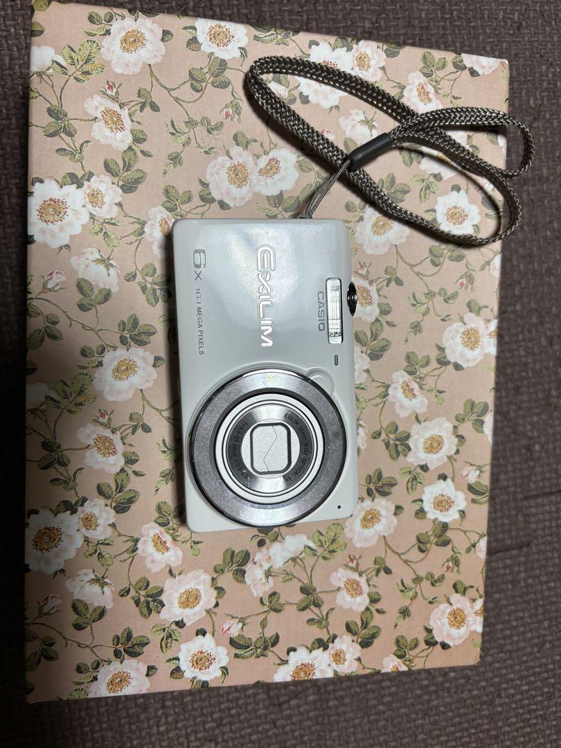 CASIO EX-ZS25 コンパクトデジタルカメラ