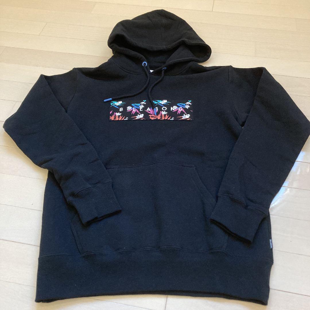パーカー　ビラボン　新品