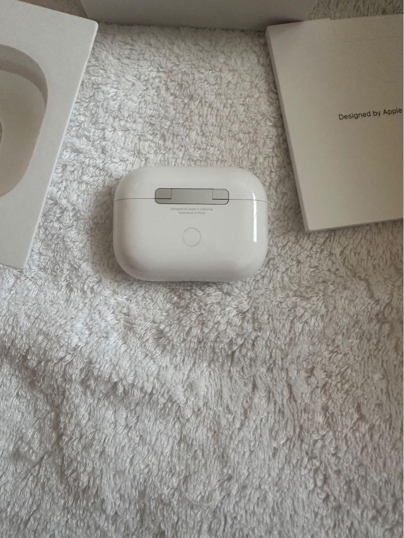 AirPods Pro（第二世代）ホワイト　本体　シリアル　GRQ22RYWW4