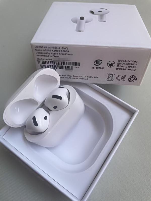 AirPods 4 アクティブノイズキャンセリング搭載