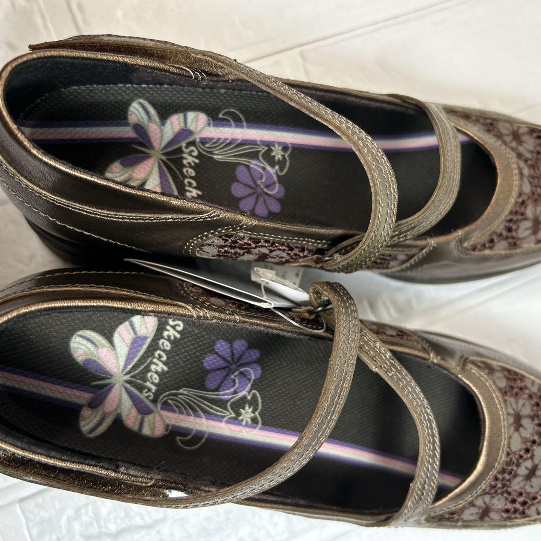 新品・タグ付き【SKECHERS】ヒールスニーカー(25)レース　厚底　パンプス