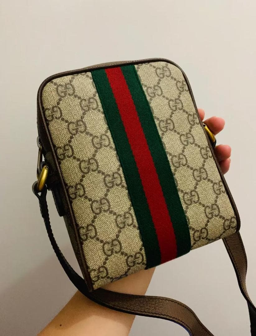 GUCCI GGパターン ショルダーバッグ GUCCI GGパターン ショルダーバッグ