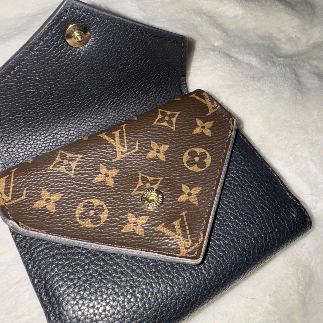 黒 レザー 三つ折り財布　lv ルイヴィトン