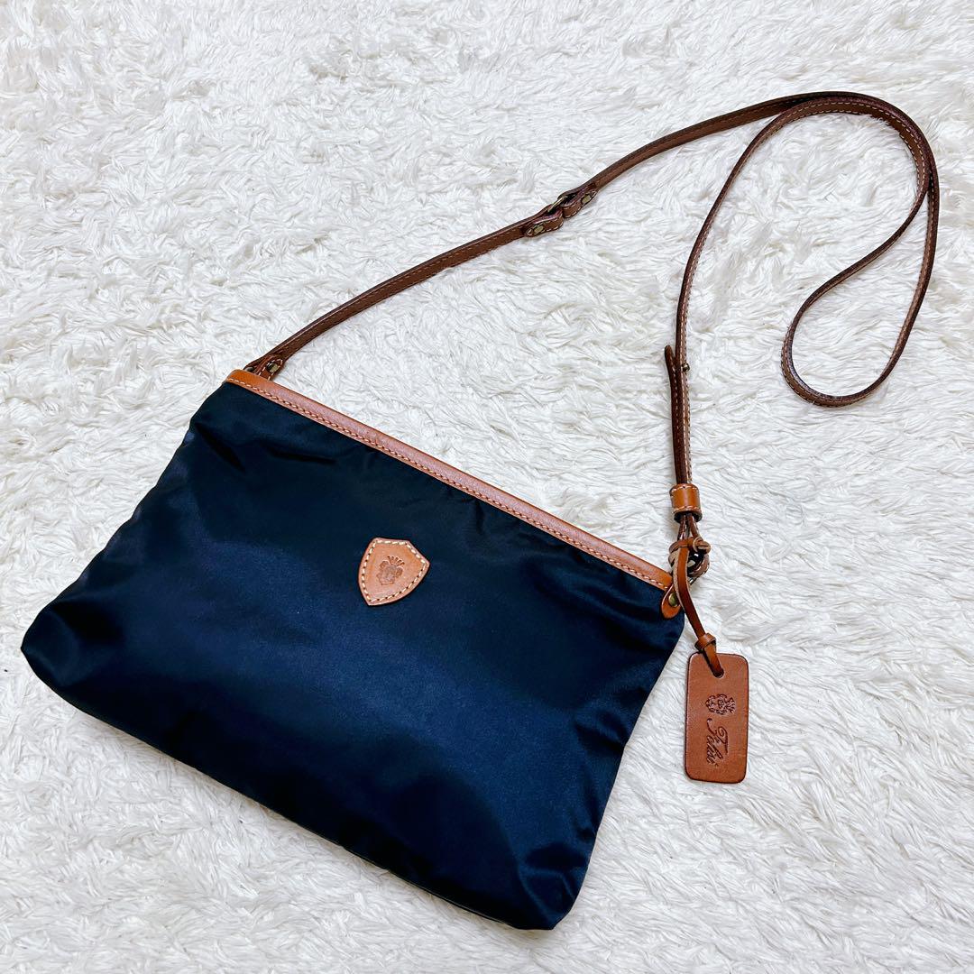 極美品✨ フェリージ ショルダーバッグ ナイロン ネイビー サコッシュ