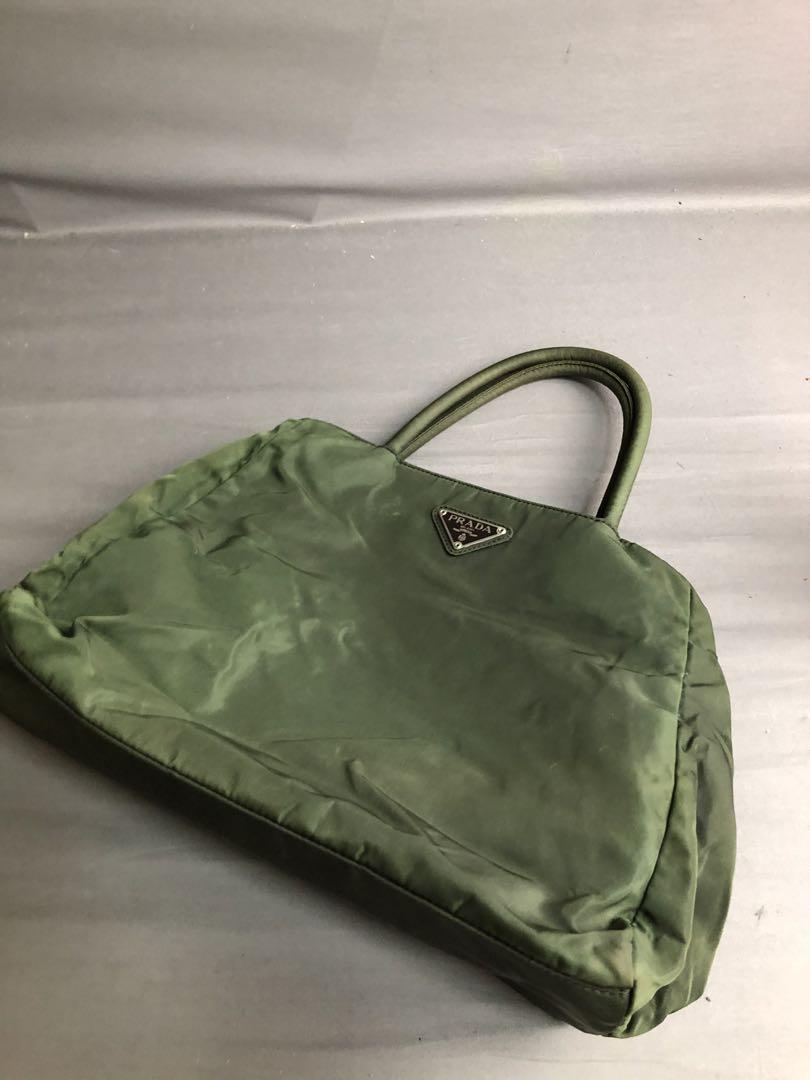 ■ PRADA ハンドバッグ　ナイロン 8,000円