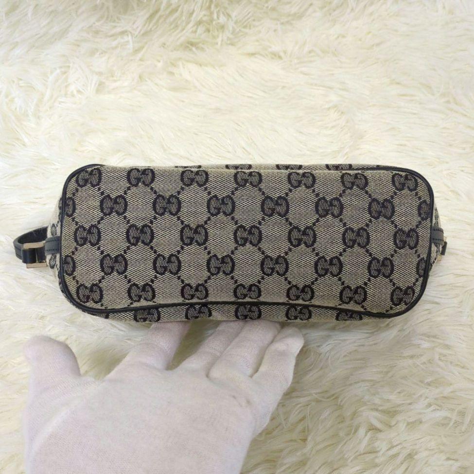 卸し売り購入 美品】GUCCI アクセサリーポーチ GG柄 ブラック系 - メルカリ バッグ
