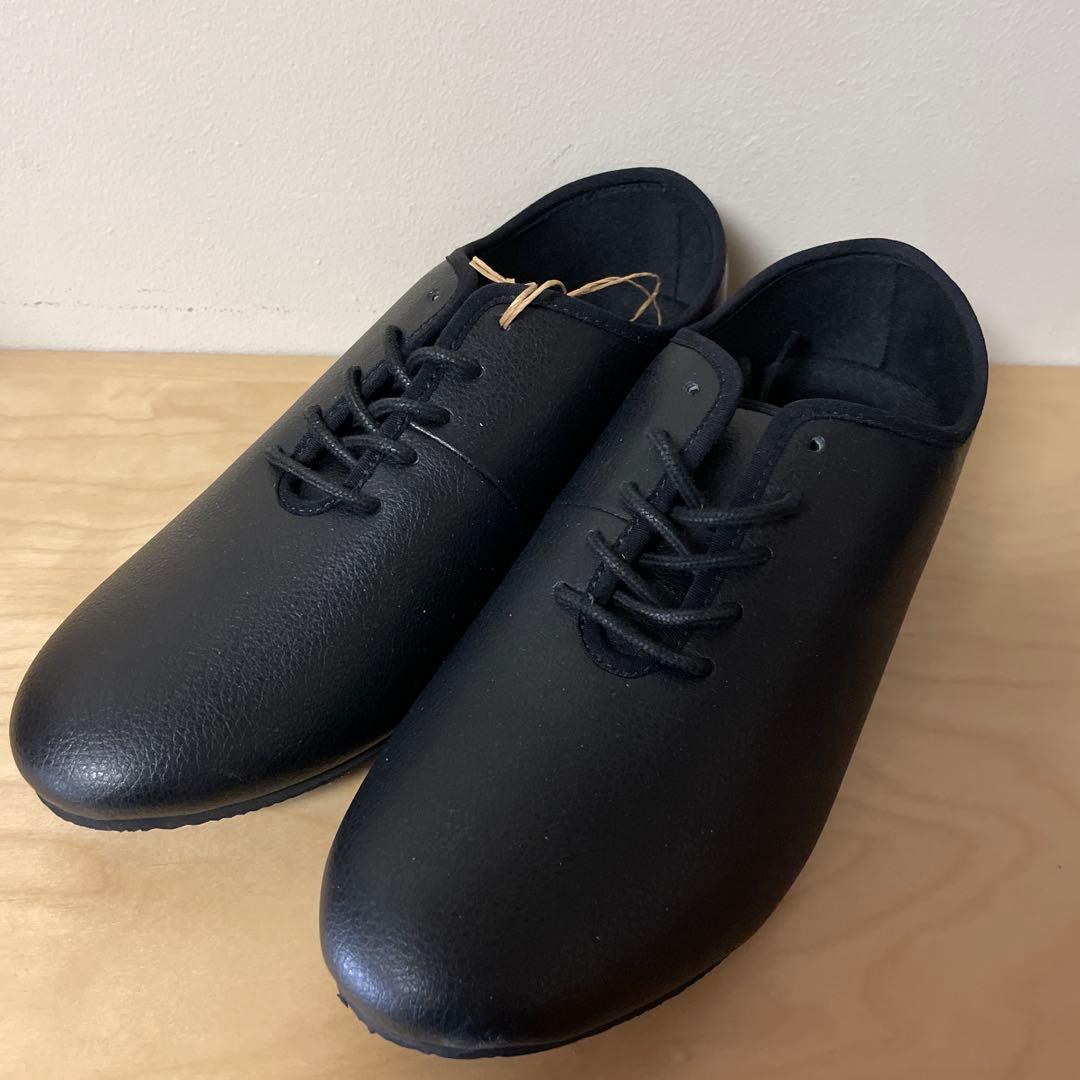 レースアップシューズ