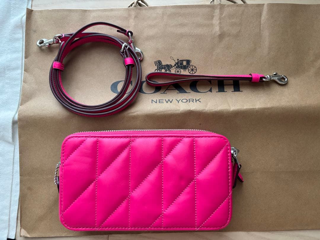 coach キラ クロスボディ ドラゴンフルーツ coach キラ クロスボディ ドラゴンフルーツ