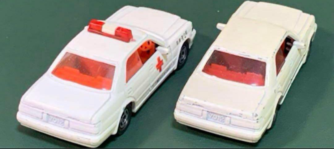 トミカ トヨタ クラウン 2台セット