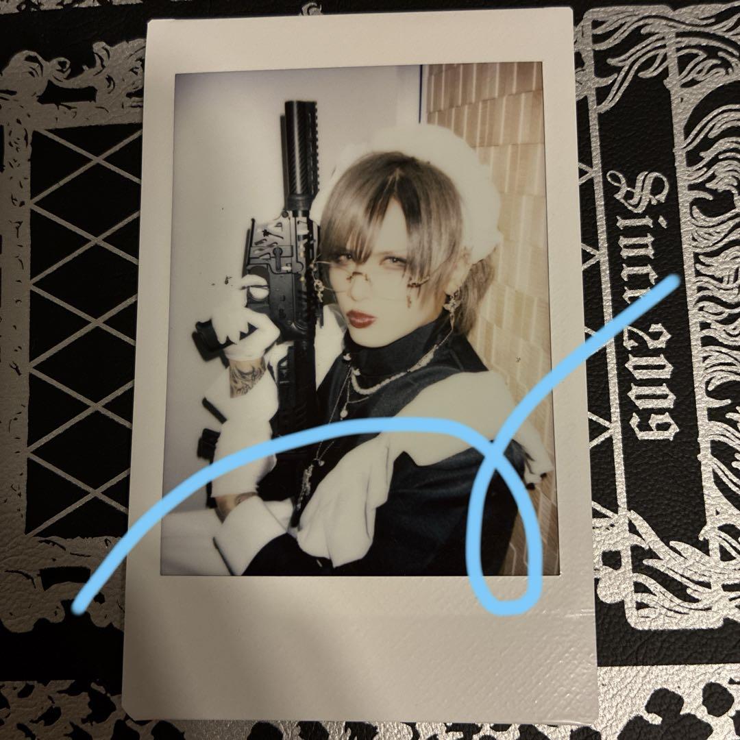 Royz 昴 チェキ 智也 缶バッジ セット売り - メルカリ