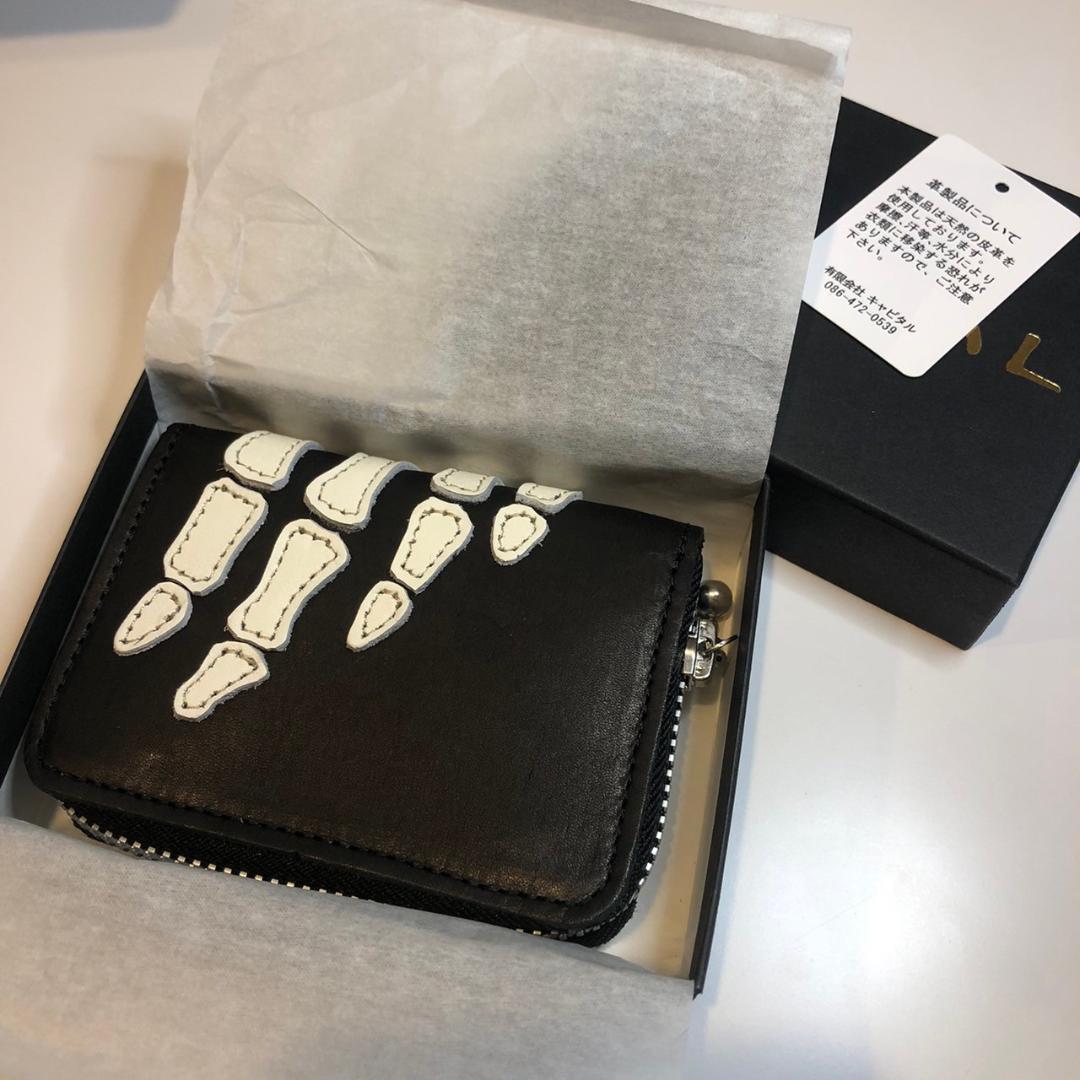 小物 KAPITAL THUMBS UP BONE HAND ZIP