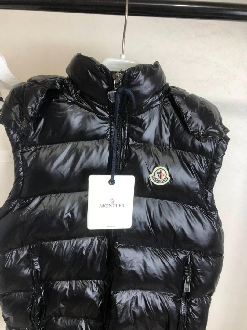 MONCLER ブラック ダウンベスト L MONCLER ブラック ダウンベスト L