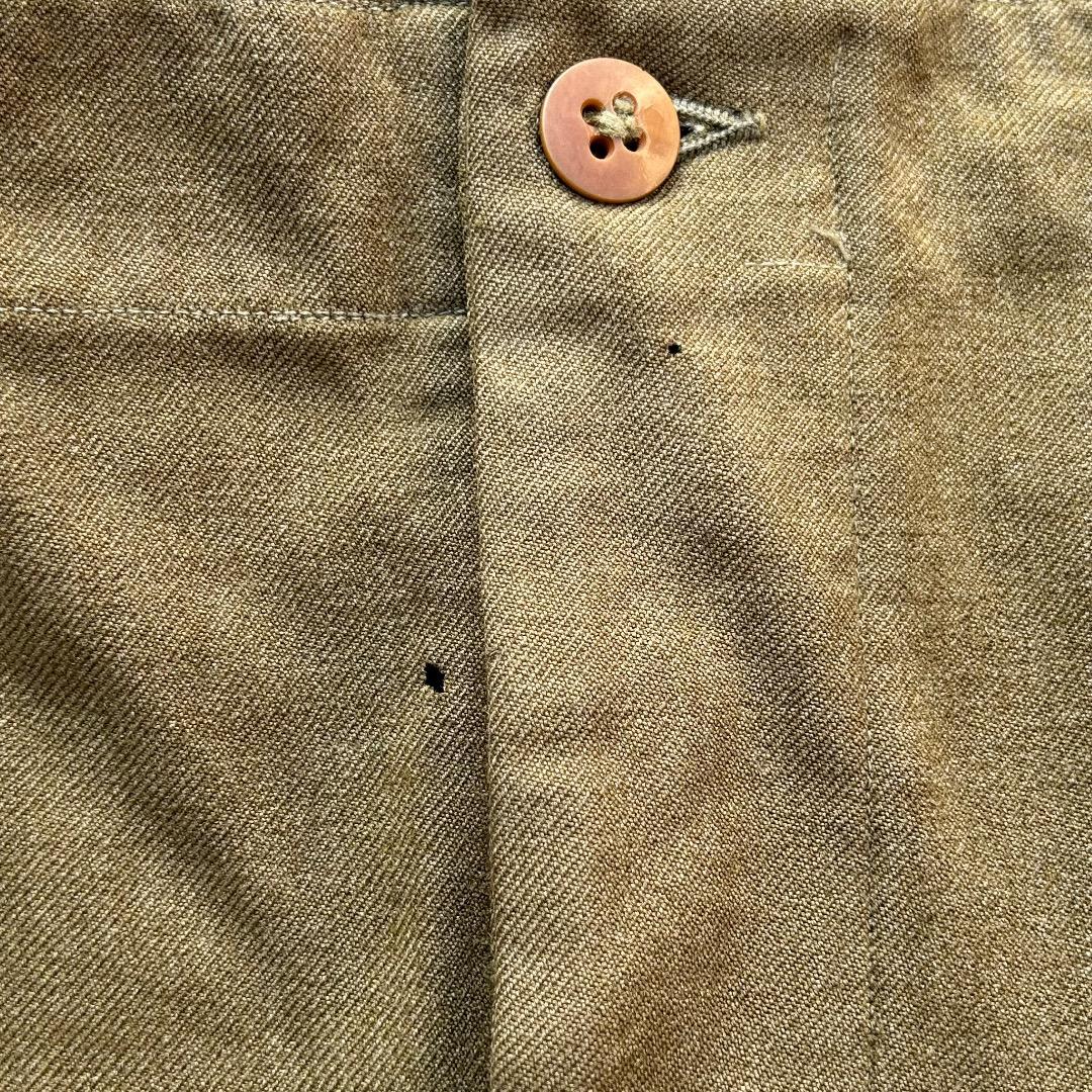 オフィサーパンツ