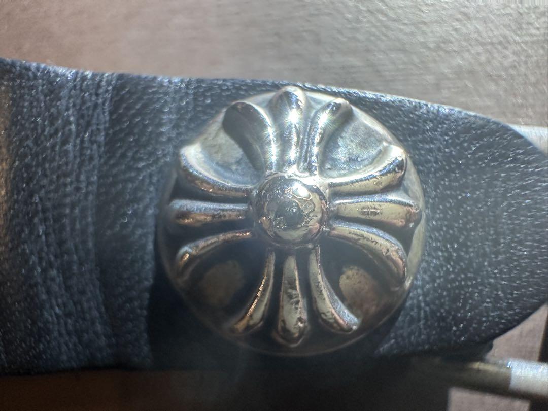 CHROME HEARTS クロムハーツ ベルトループ クロスボタン レザー