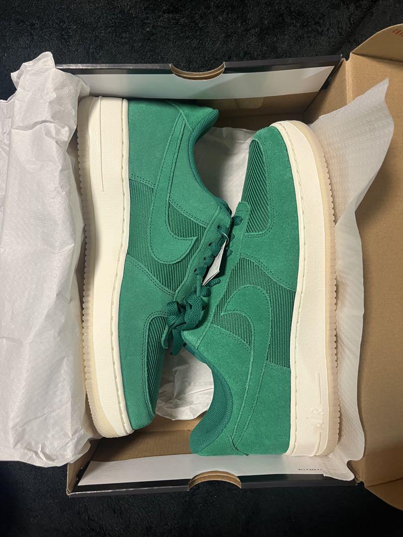 Nike Air Force 1 07 LV8