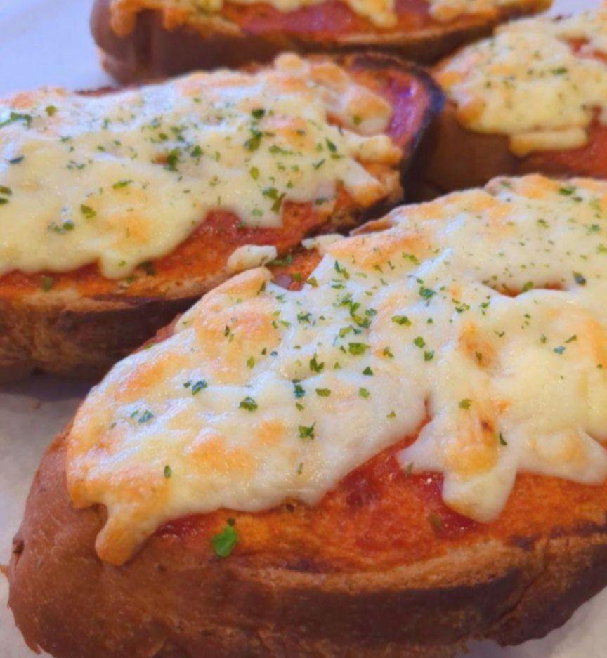 焼き立てパン詰合わせ♪【28日製造発送】豪華惣菜多めお任せアラカルト♥