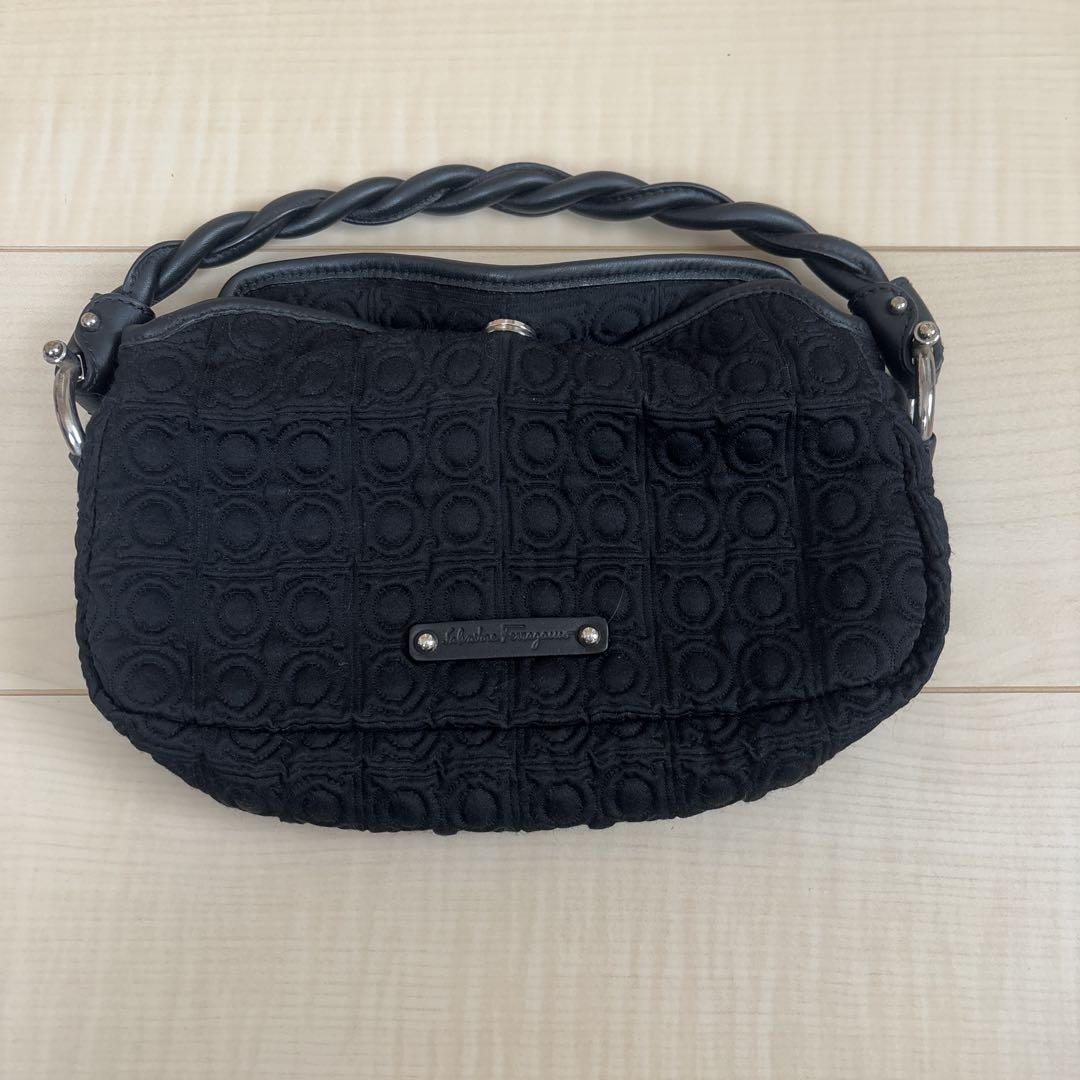 Ferragamo バック