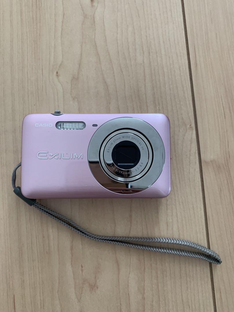 CASIO EXILIM ピンク コンパクトカメラ CASIO EXILIM ピンク コンパクトデジタルカメラ