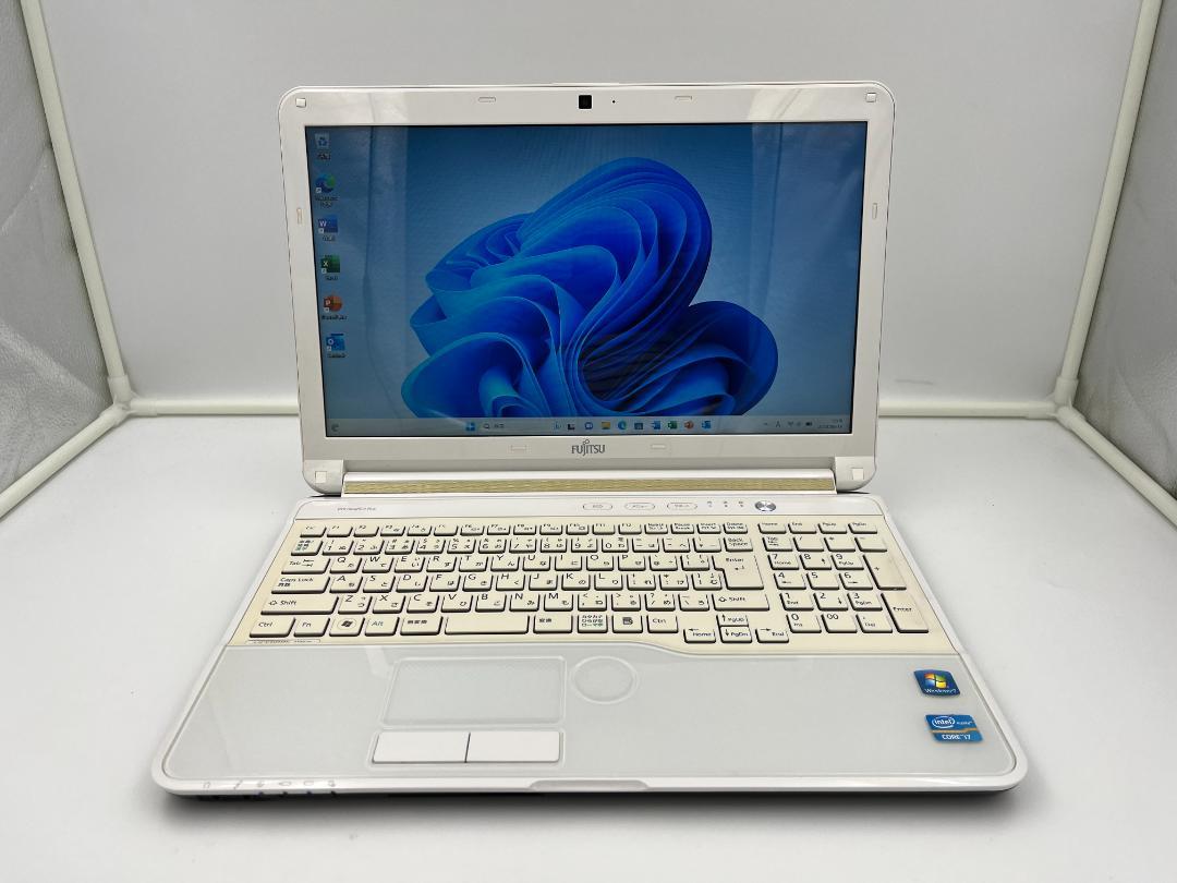ノートパソコン core i7 windows11 オフィス付き AH56/HW