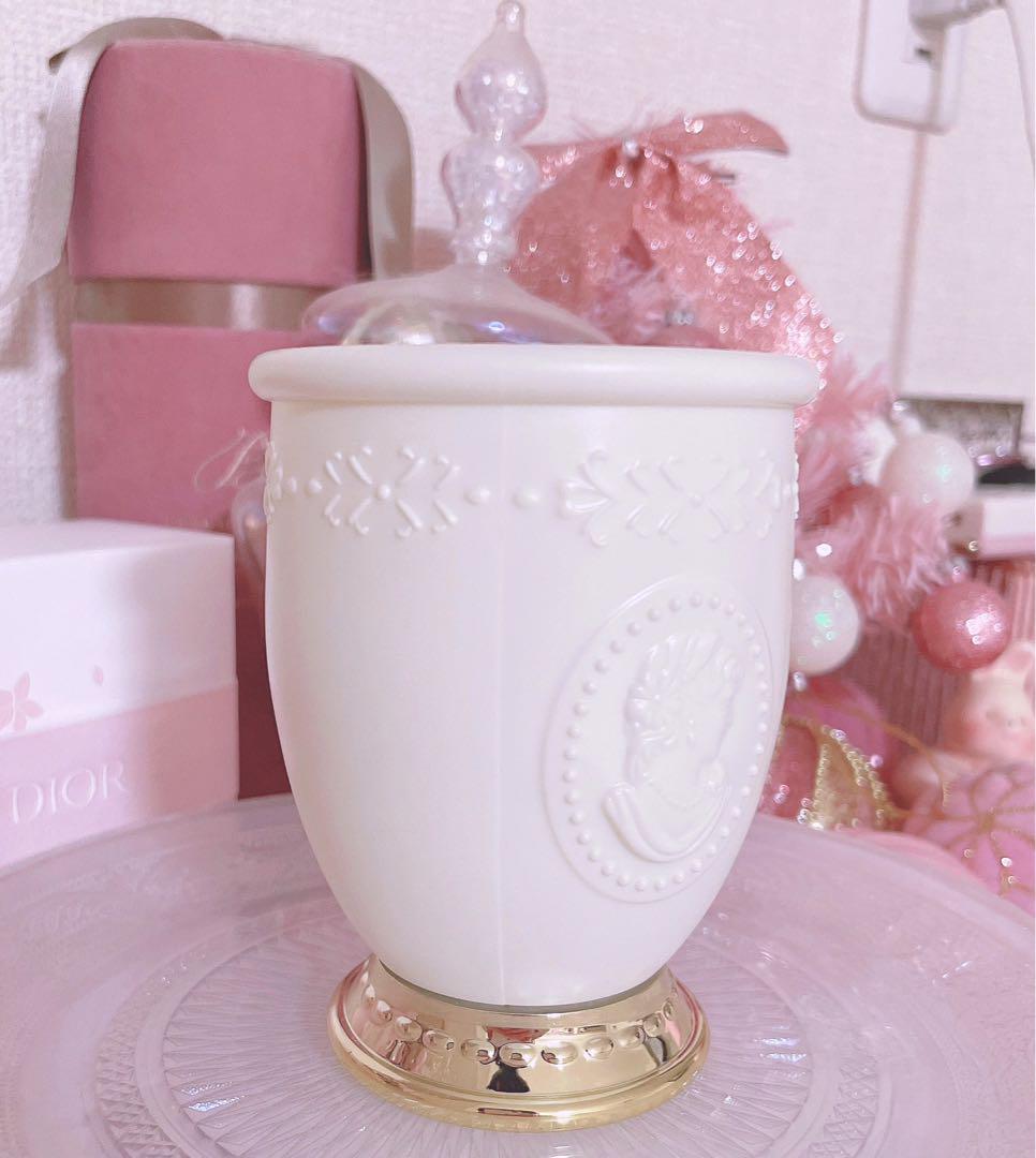 激レア♡最安値♡新品♡レ・メルヴェイユーズラデュレ♡ブラッシュホルダー♡ピンク♡