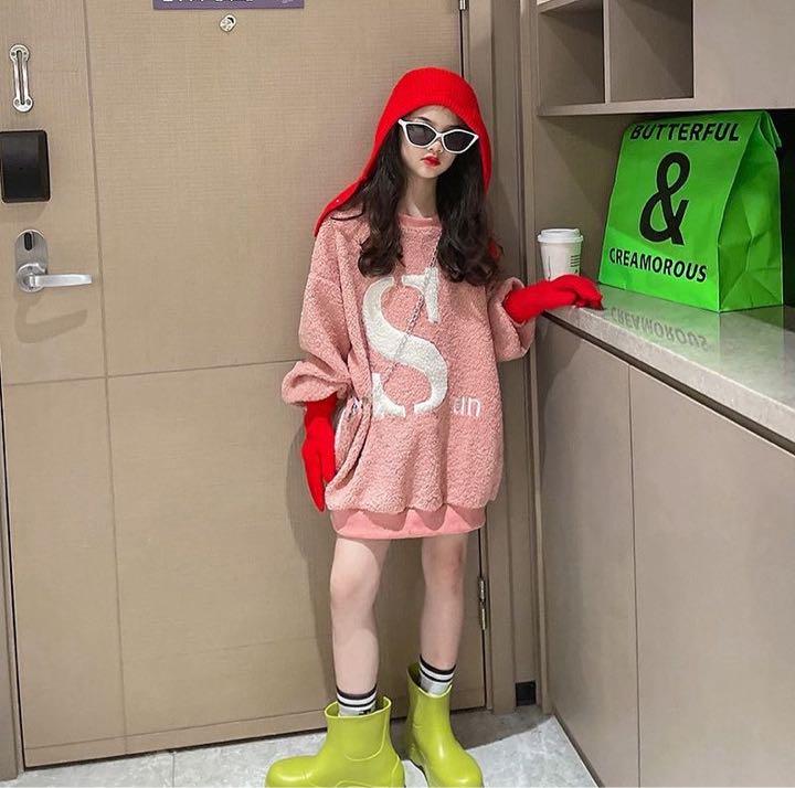 子供服 女の子 海外ブランド Sボアワンピ ポシェット付き 133 メルカリ