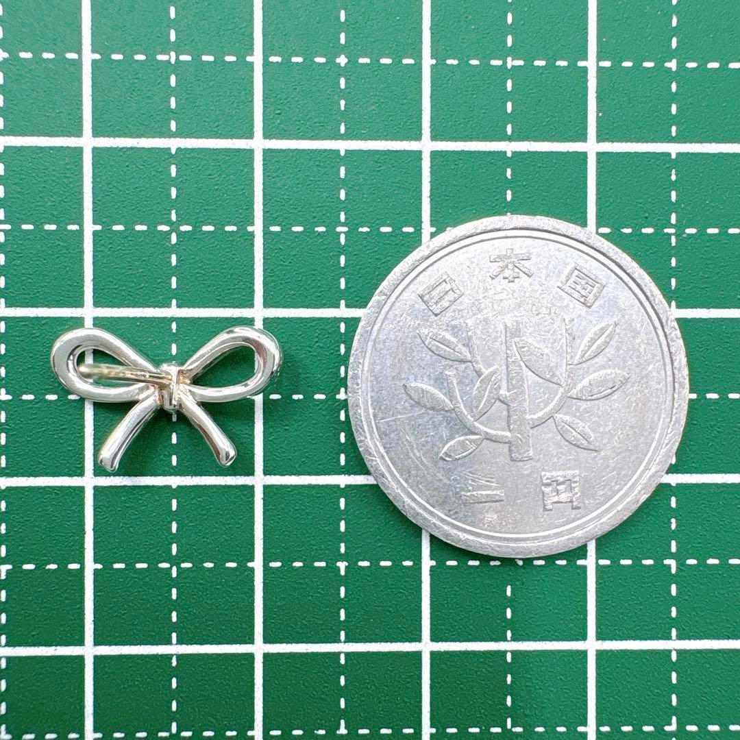 人気の雑貨がズラリ！ 極美品 キャッチ社外品 ピアス リボン オールドティファニー アクセサリー
