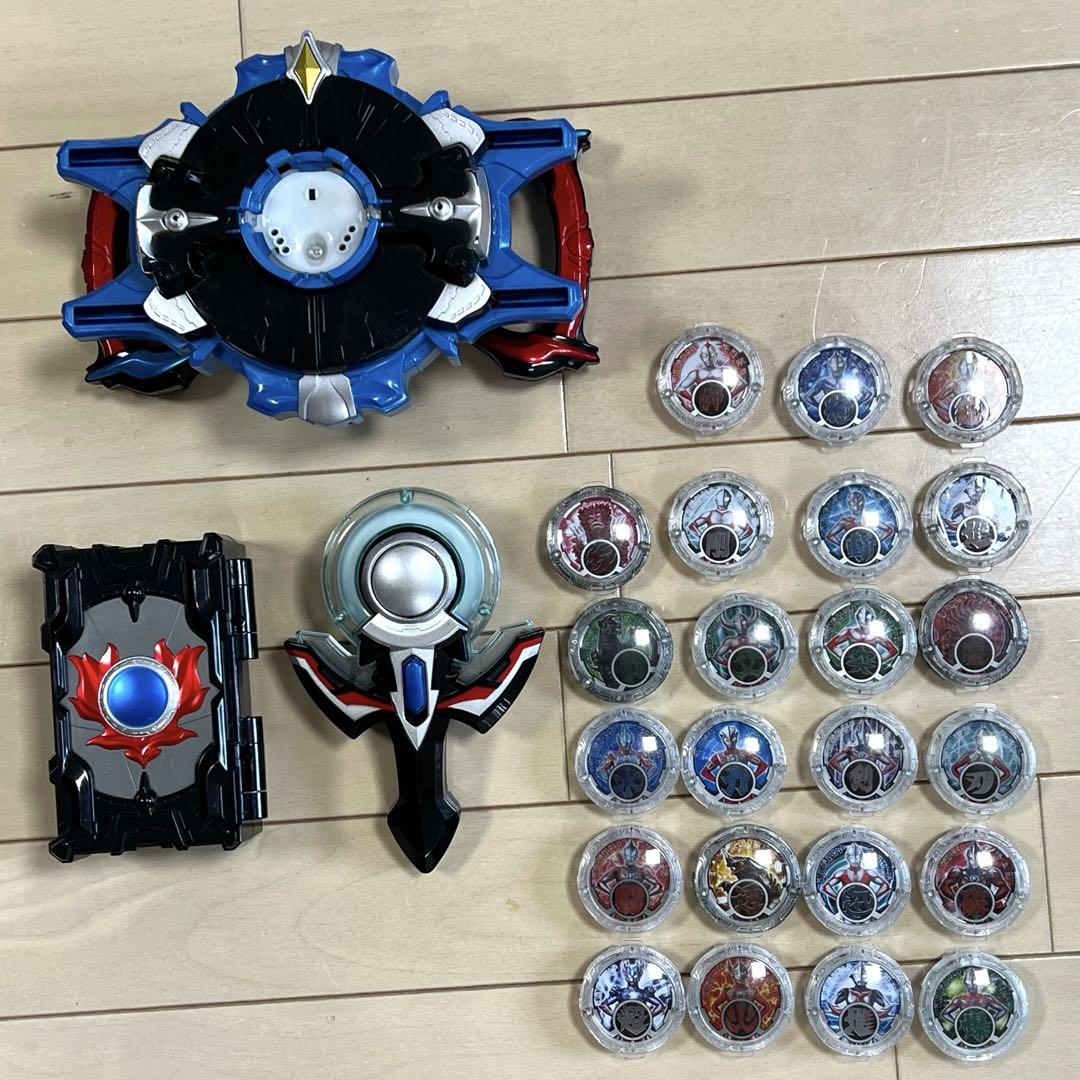 ウルトラマンルーブジャイロ、レアクリスタル他 DXルーブジャイロ｜ウルトラマンおもちゃウェブ｜バンダイ公式サイト