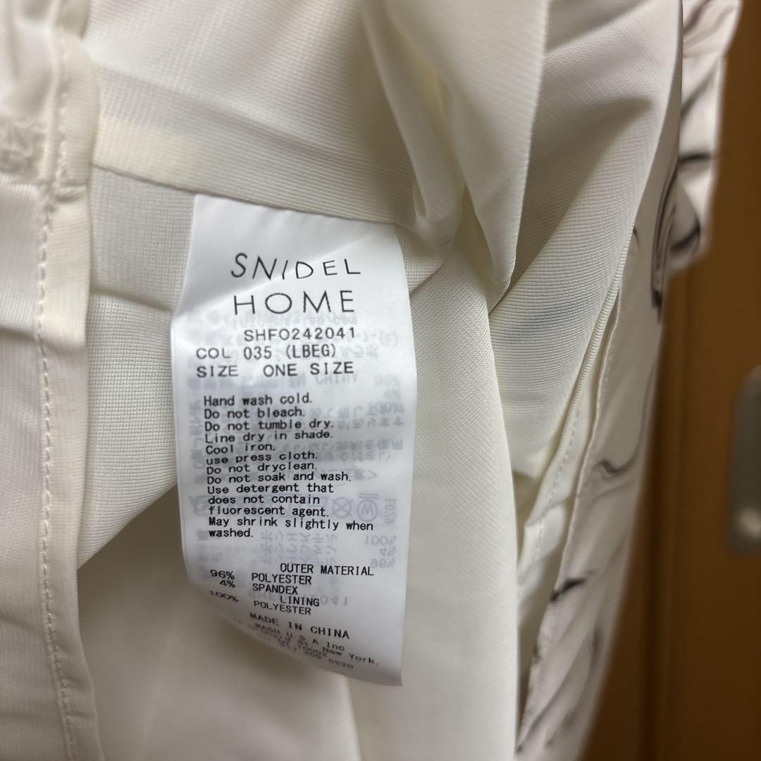 SNIDELHOME UVサテン フリルロングワンピース