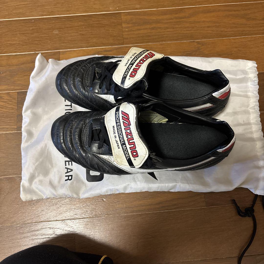 Mizuno Morelia スパイクシューズ ブラック/ホワイト - メルカリ