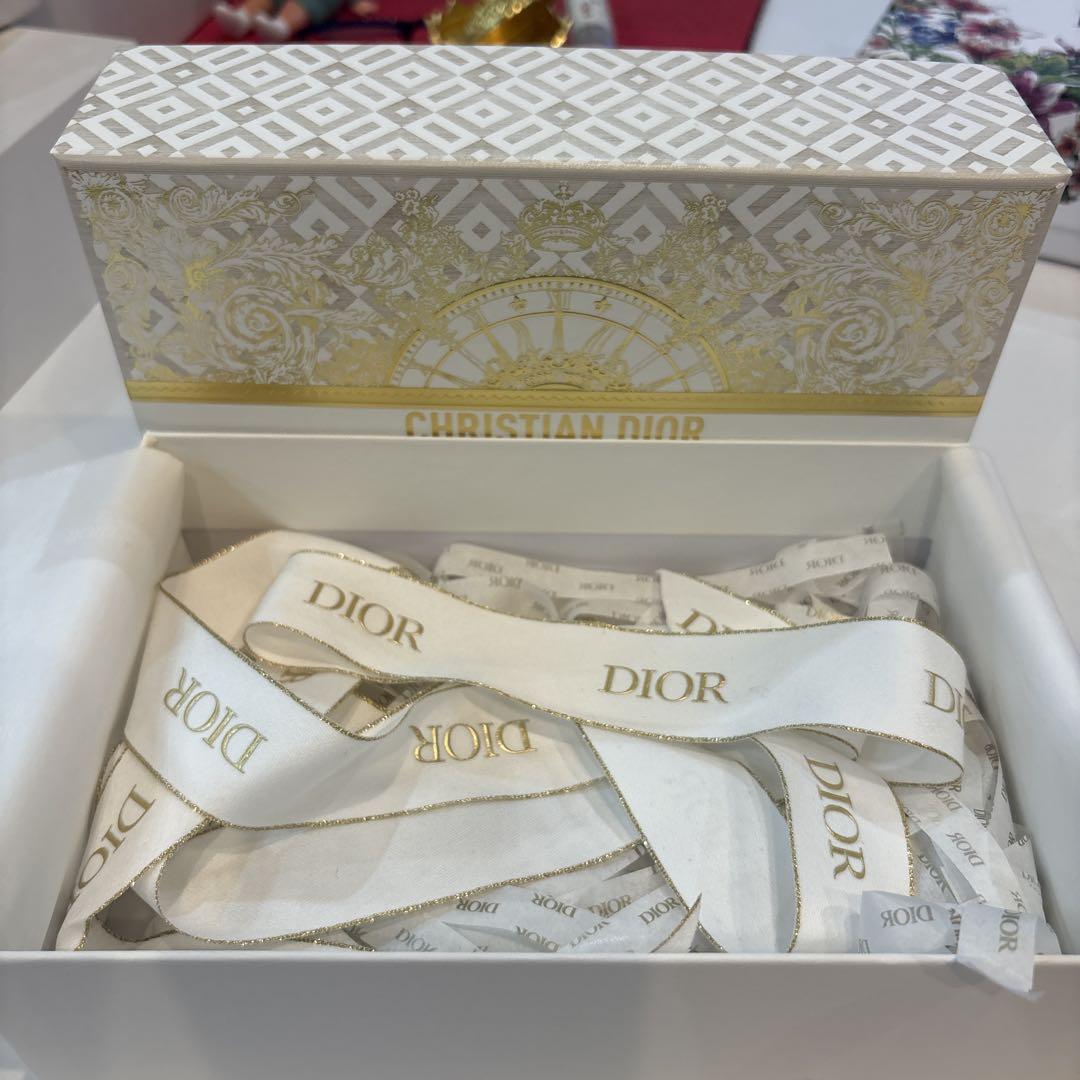 Christian Dior ギフトボックス Amazon | Christian Dior ディオール ギフトボックス ラッピング