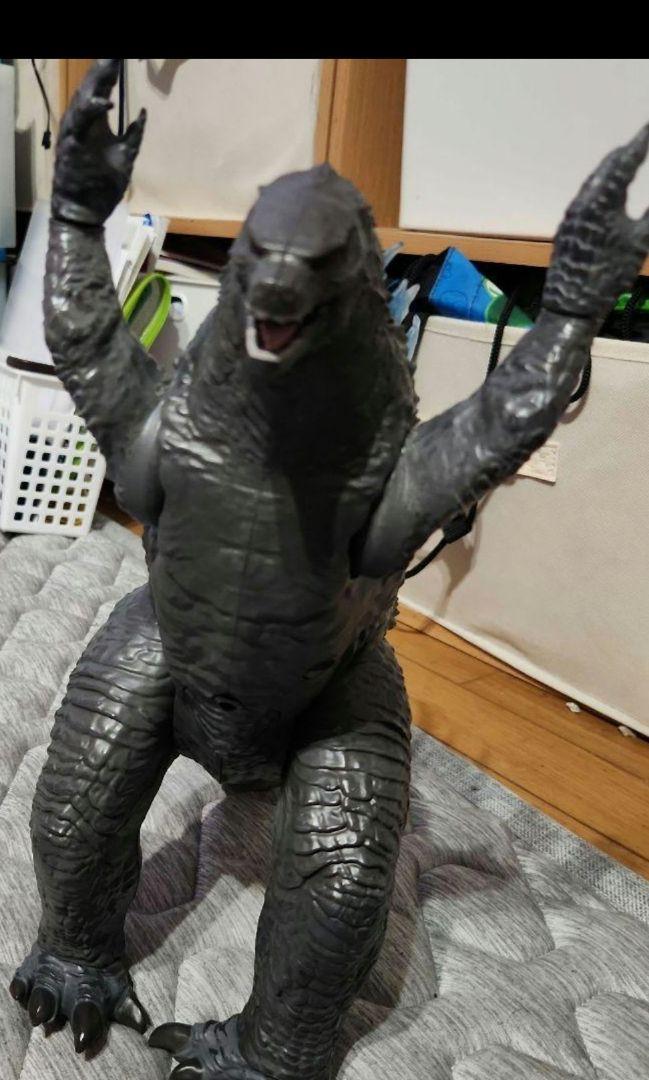 ゴジラキングコングフィギアセット Amazon.co.jp: Playmates Toys ゴジラ×コング:13インチ メガ