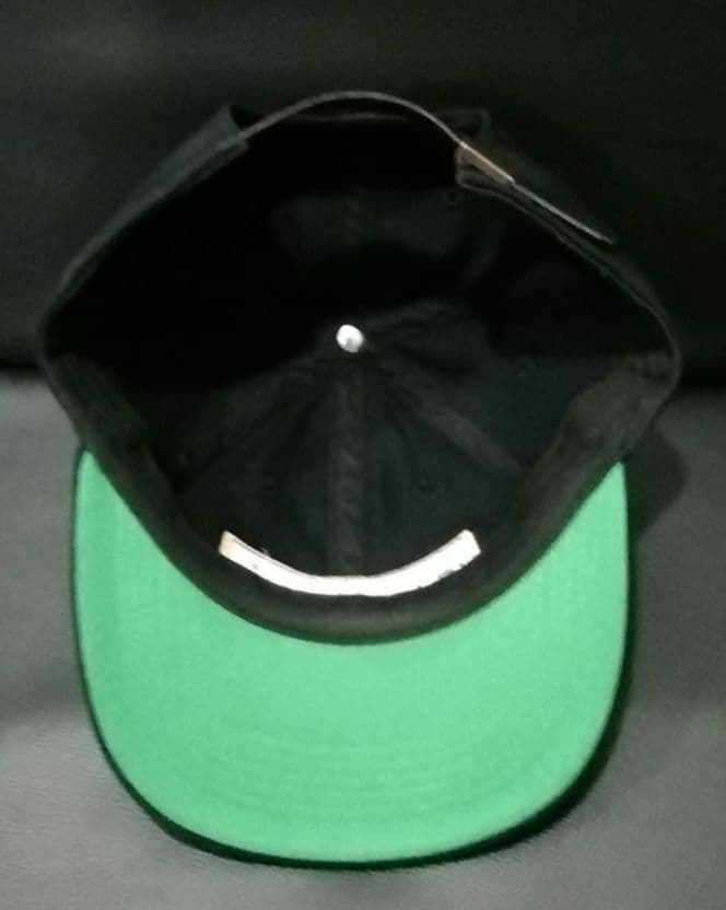 キャップ ボックスロゴ目立った傷や汚れなし