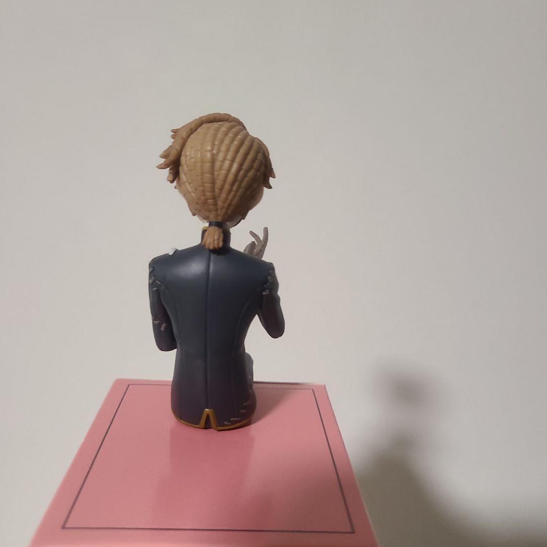 第五人格 ぬーどるストッパーフィギュア -制服晩餐会-納棺師