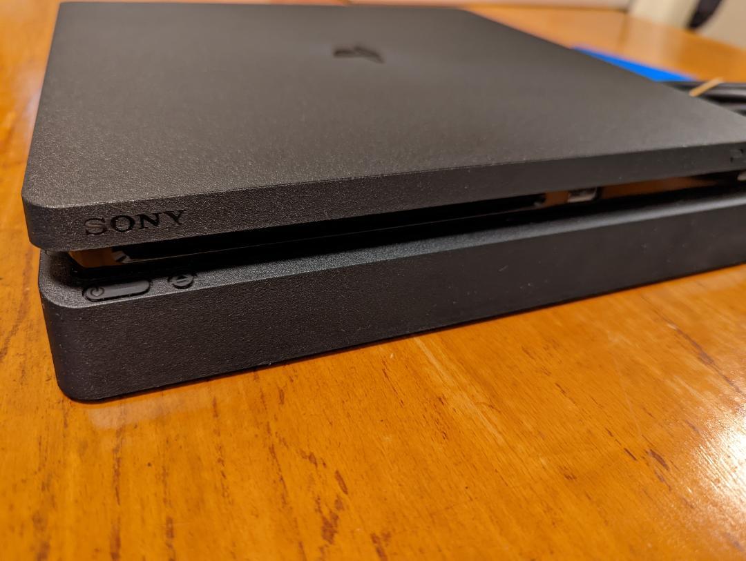 れなし PlayStation4 ジェット ブラック500GB Fw4EQ-m13687784224 CUH-2100AB01 したもので