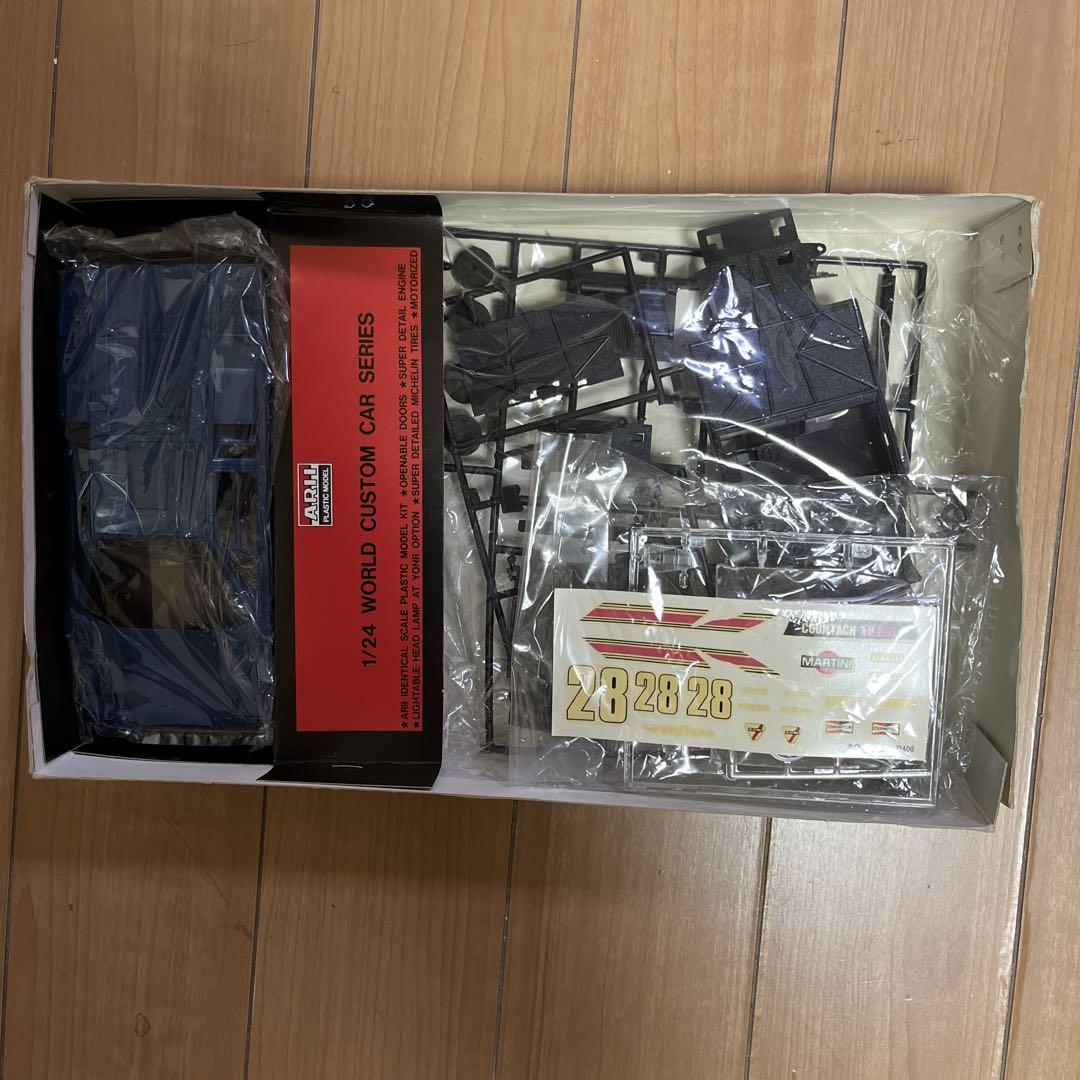 アライ1/24ランボルギーニカウンタックLP400
