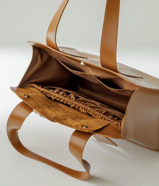 WEB限定 loti パソコン収納マルチBAG - メルカリ