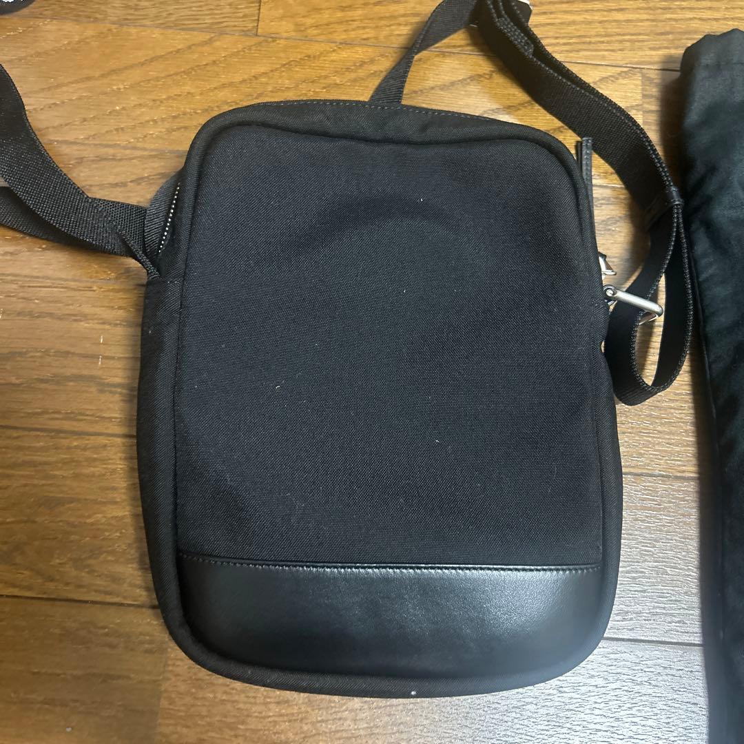 岡政孝フェリシモFELISSIMO本革レザースヴニールショルダーバッグ黒