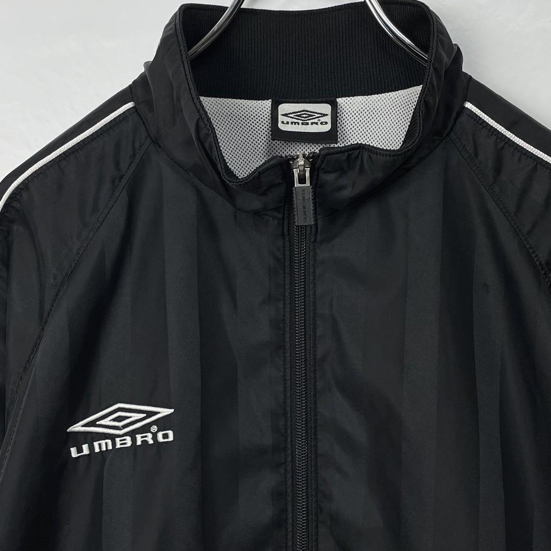 UMBRO アンブロ　ナイロン ジャージ　ワンポイント刺繍ロゴ　ブラック